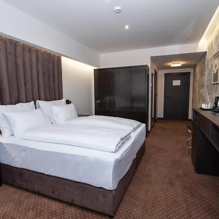 ホテル President & 4*