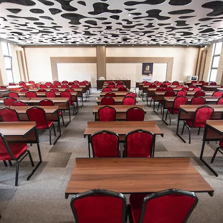 ホテル President & 4*