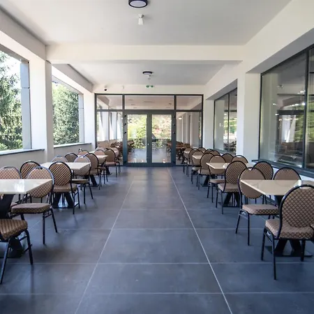 President & 4* Maglaj