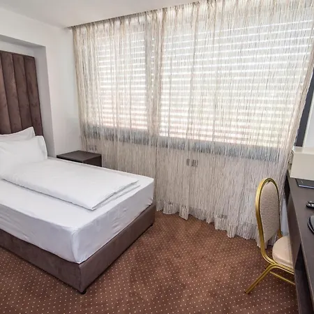 Hotel President & Maglaj