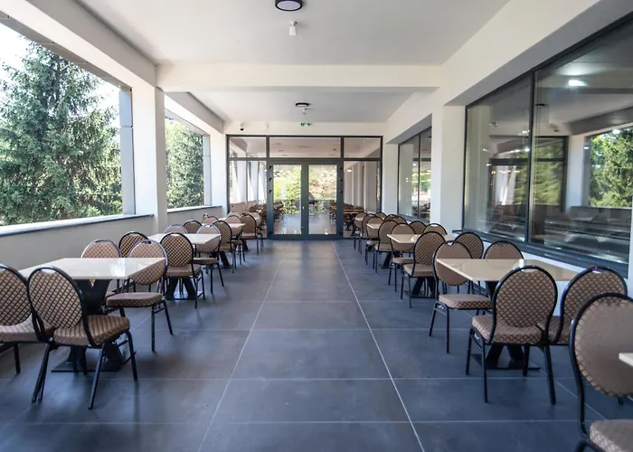 President & 4* Maglaj